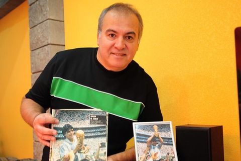 A murit suporterul care l-a purtat pe umeri pe Diego Maradona la titlul mondial din 1986. Roberto Cejas s-a stins la 68 de ani